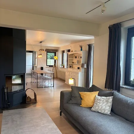 Villa 4ch-2sdb Dans Un Quartier Calme Lasne
