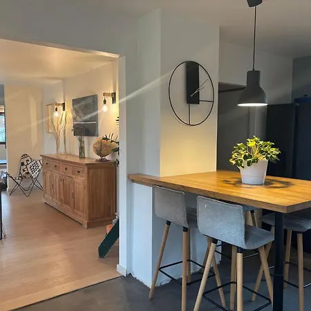 Villa 4ch-2sdb Dans Un Quartier Calme *