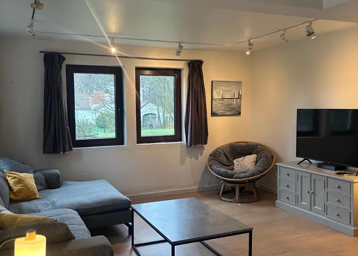 Villa 4ch-2sdb Dans Un Quartier Calme Lasne