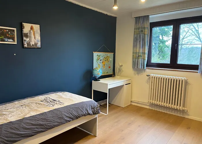 Villa 4ch-2sdb Dans Un Quartier Calme *